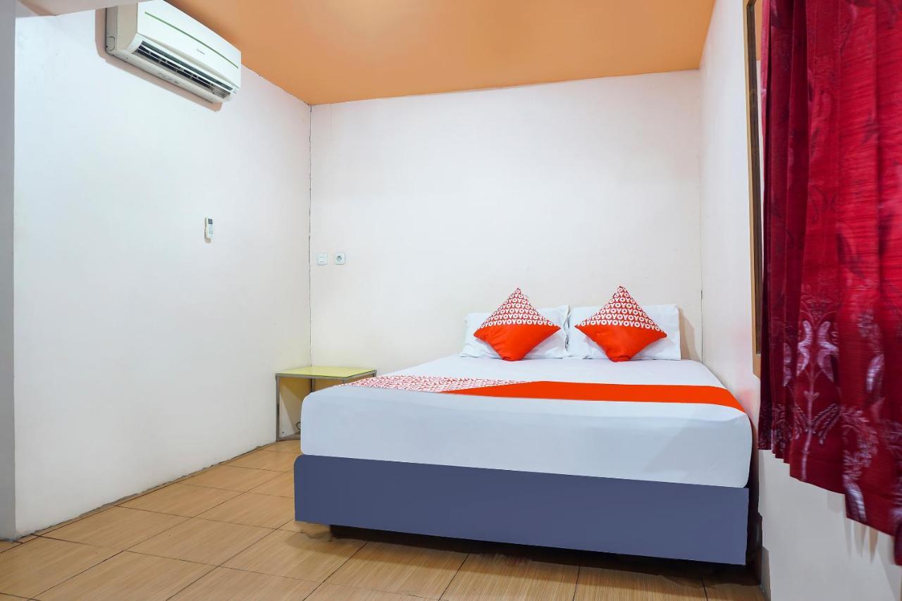 Oyo 90923 Makassar Cottage Balangberu Kültér fotó