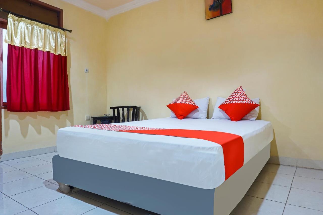 Oyo 90923 Makassar Cottage Balangberu Kültér fotó